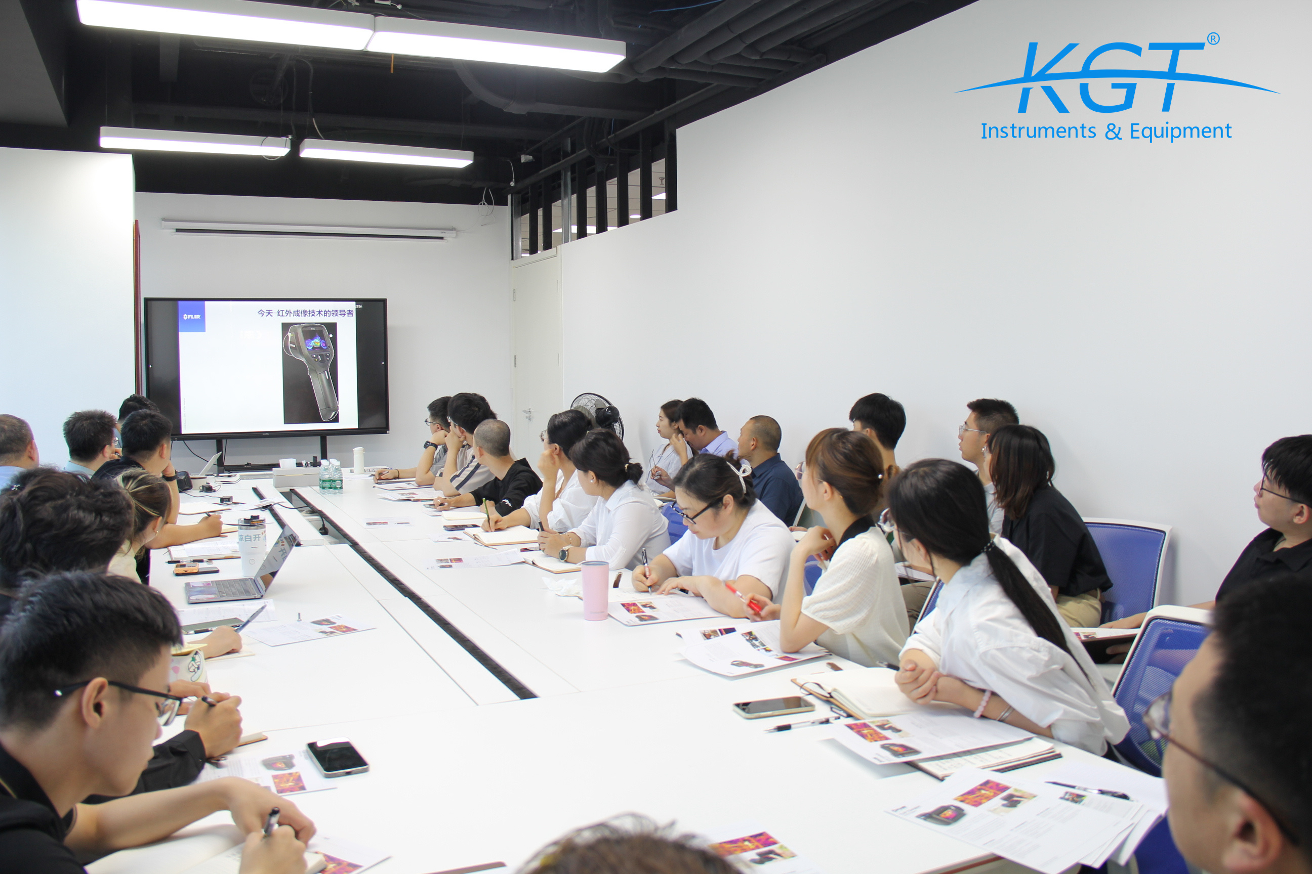 培訓FLIR<a href='http://www.tjjxsd56.com/hongwairexiangyi.html'>熱像儀</a>1