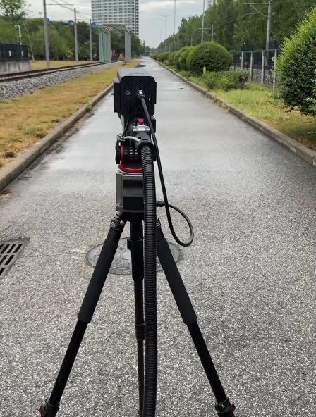 激光清障儀鐵路服務現場